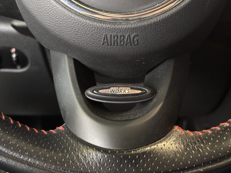 MINI MINI III JOHN COOPER WORKS 231CH EXCLUSIVE TOIT OUVRANT PANORAMIQUE / CARPLAY / CAMÉRA DE RECUL