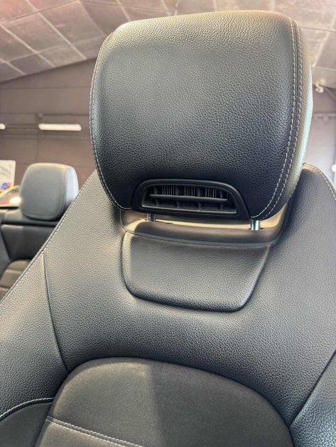 MERCEDES CLASSE C 200 HYBRIDE CABRIOLET AMG LINE COCKPIT