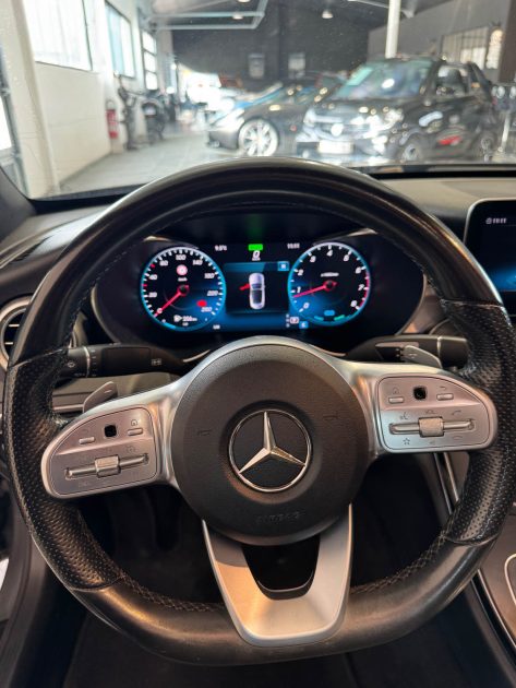 MERCEDES CLASSE C 200 HYBRIDE CABRIOLET AMG LINE COCKPIT