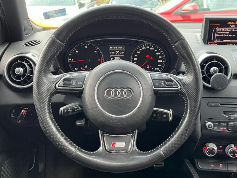 AUDI A1 1.6 TDI 105CH FAP S-LINE