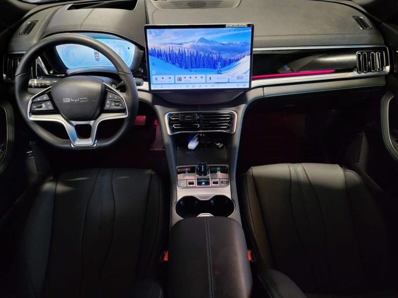 BYD SEAL U BOOST 1.5 PLUG-IN 218cv / CAMERA 360° + SIEGES ET HAYON ELECTRIQUES /