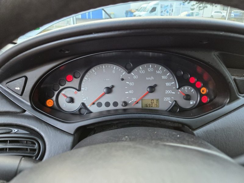 FORD FOCUS (DAW, DBW) 1.6 16V 2002