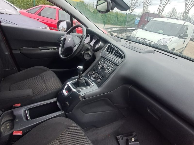 PEUGEOT 5008 1.6 THP 156 PREMIUM PACK 2009