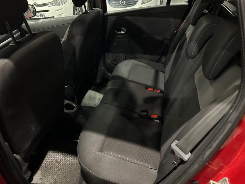 RENAULT CLIO III 1.2 75CH  