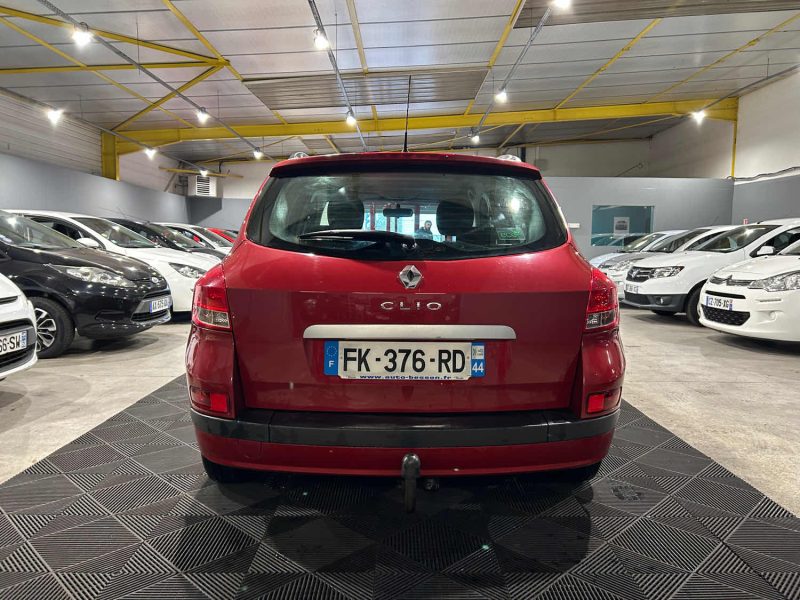 RENAULT CLIO III 1.2 75CH  