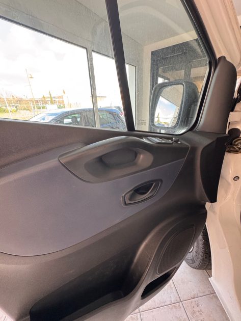OPEL VIVARO 1.6 CDTI 120 CH – L1H1 – Chaine de distribution – 86 000 KM – GARANTIE 12 MOIS -Attelage