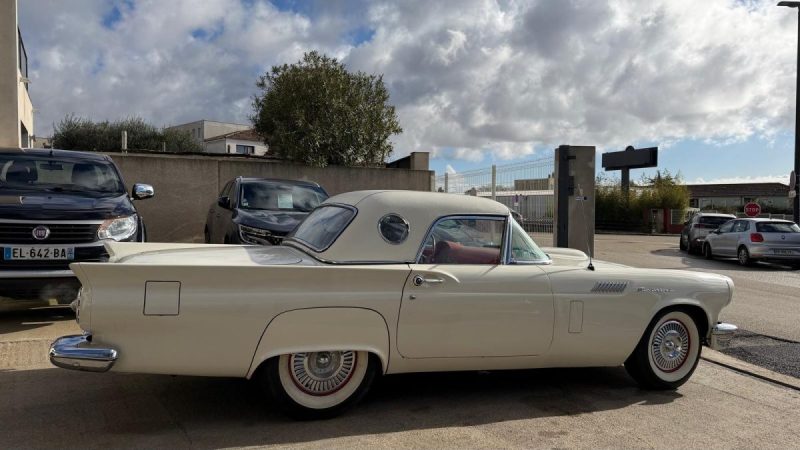 FORD THUNDERBIRD 1957 THUNDERBIRD + Hardtop