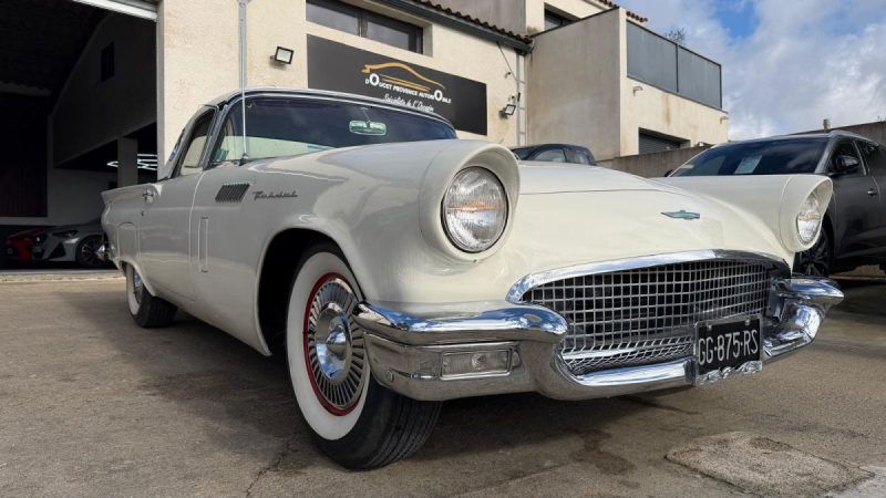 FORD THUNDERBIRD 1957 THUNDERBIRD + Hardtop