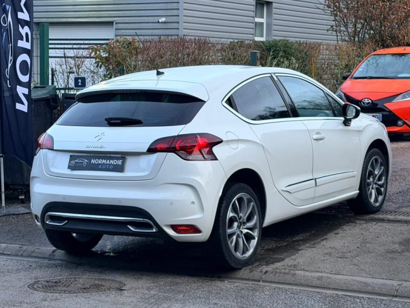CITROEN DS4 1.6 THP 200 SPORT CHIC 