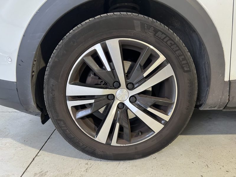PEUGEOT 3008 GT LINE 1.2 PURETECH 130CH / DISTRIBUTION RÉCENTE / 1ÈRE MAIN