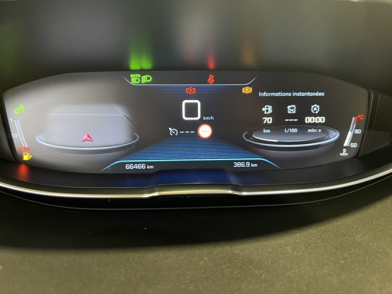 PEUGEOT 3008 GT LINE 1.2 PURETECH 130CH / DISTRIBUTION RÉCENTE / 1ÈRE MAIN