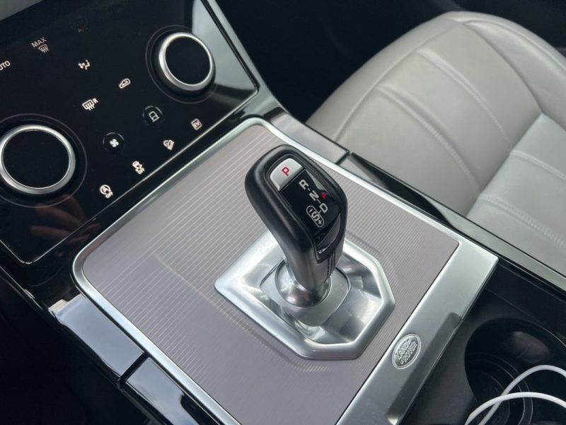 RANGE ROVER EVOQUE P300E AWD SE 309 ch 1.5 L