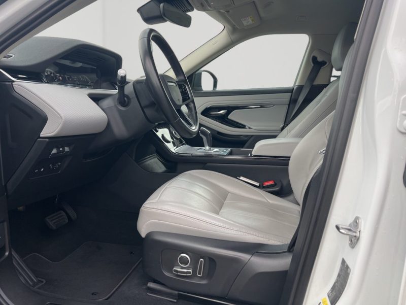 RANGE ROVER EVOQUE P300E AWD SE 309 ch 1.5 L
