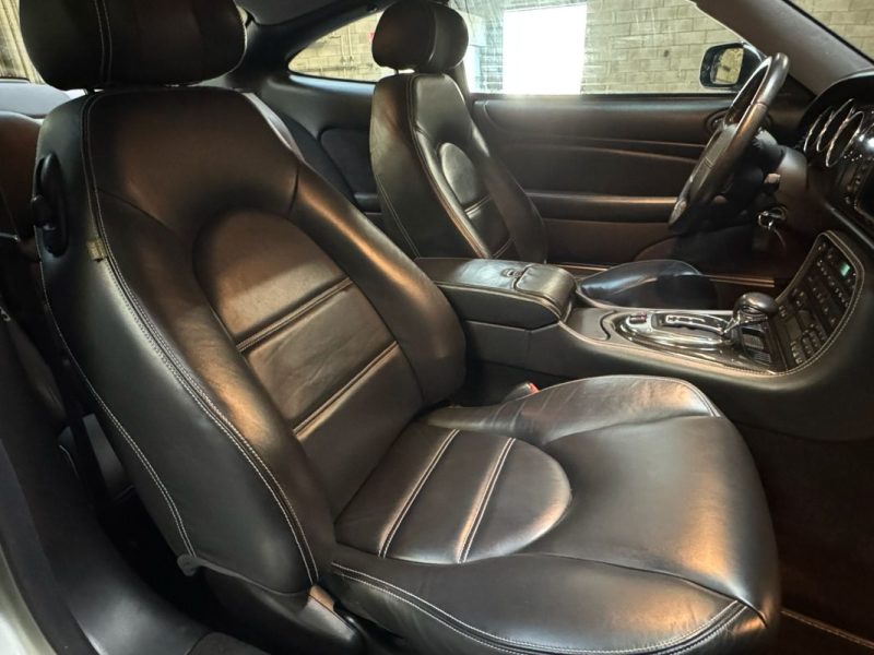 JAGUAR XK8 COUPE 4.2 305 BVA SPIRIT OF LEGENDS PACK CARBON 2005