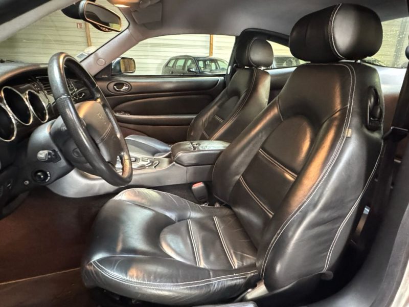 JAGUAR XK8 COUPE 4.2 305 BVA SPIRIT OF LEGENDS PACK CARBON 2005