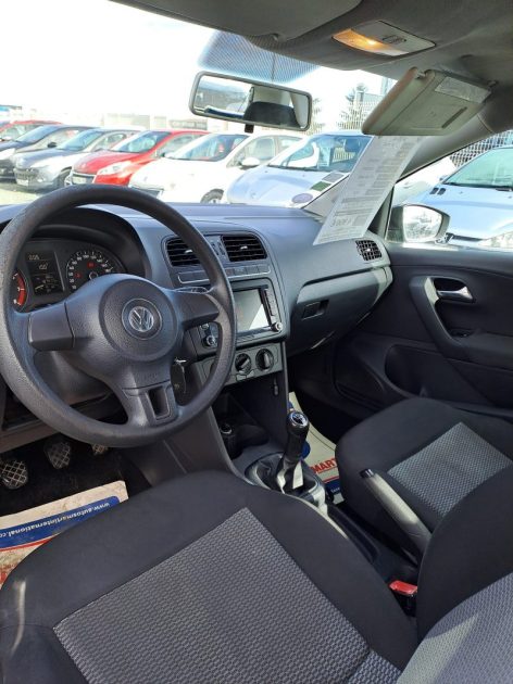 VOLKSWAGEN POLO 1.2 60CH TRENDLINE 3P 2011