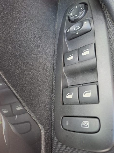 PEUGEOT 2008 1.2 PURETECH 82CH STYLE 2017