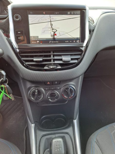 PEUGEOT 2008 1.2 PURETECH 82CH STYLE 2017