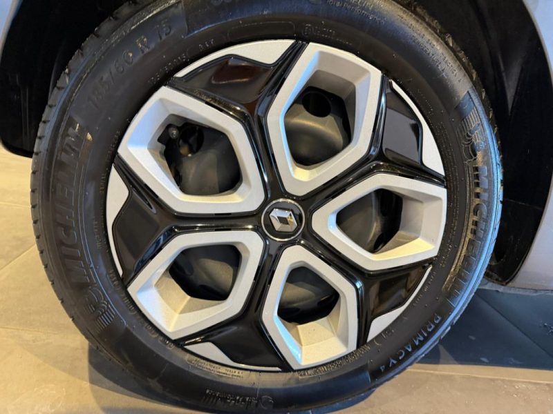 RENAULT TWINGO 3 1.0 SCE 65 EQUILIBRE / ECRAN TACTIL / APPLE CARPLAY ANDROID AUTO / PACK MODULARITE / ENTRETIEN RENAULT  2024