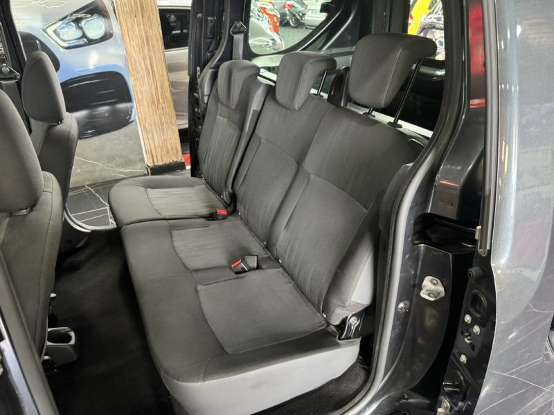 DACIA DOKKER 1.2 TCE 115CH LAURÉATE 2013