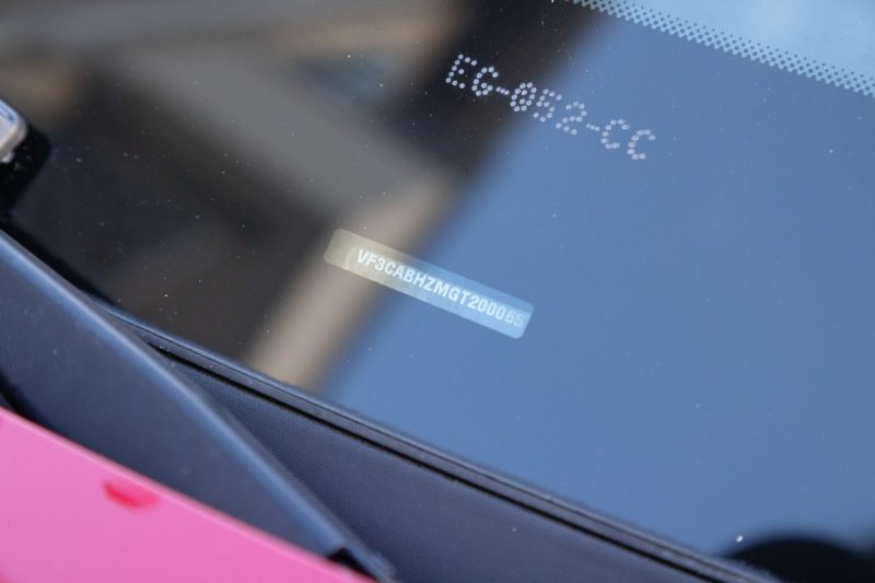 PEUGEOT 208 1.6 HDi 120cv GT Line ✨ Attelage - 6 vitesses - Car Play - Garantie 12 mois incluse