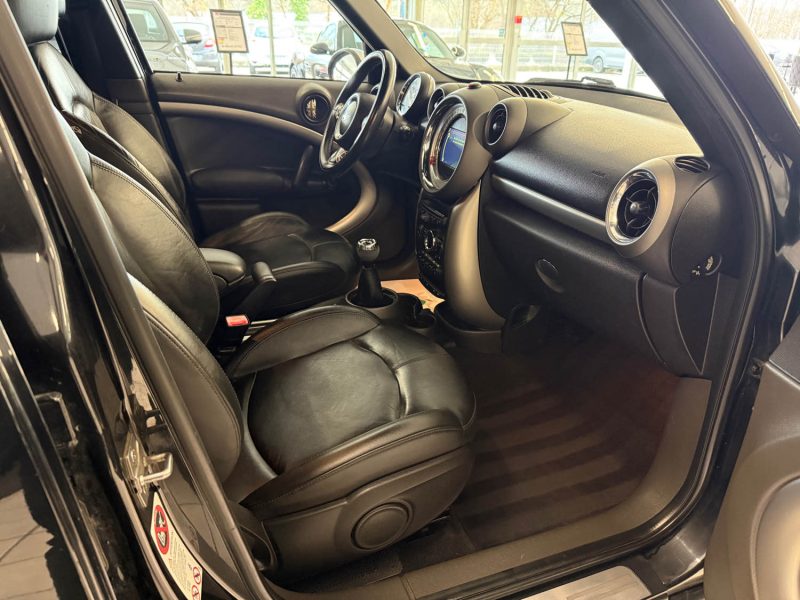 MINI Countryman 1.6 Cooper SD 112 ch ALL4 Pack Chili 