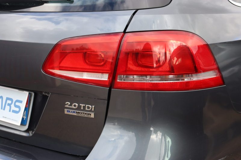 VOLKSWAGEN PASSAT VARIANT  2.0 TDI 140ch DSG BlueMotion Confortline