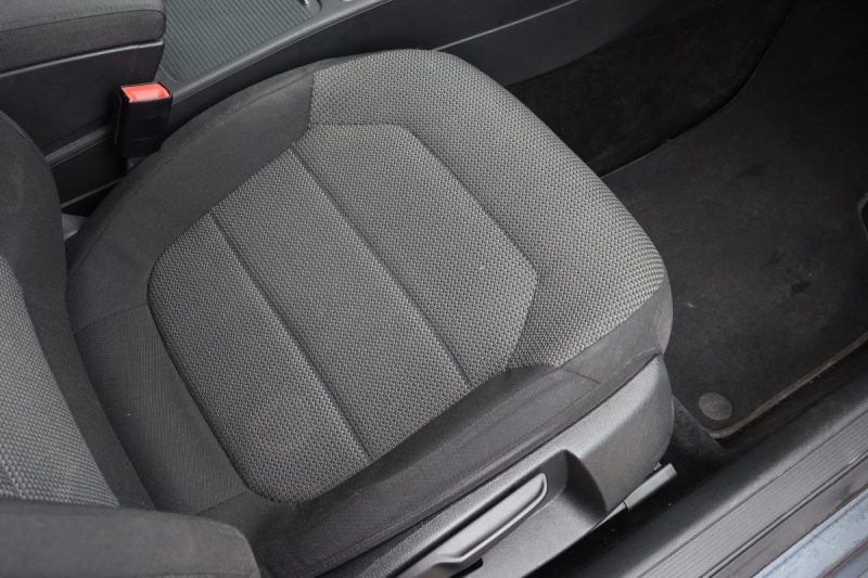 VOLKSWAGEN PASSAT VARIANT  2.0 TDI 140ch DSG BlueMotion Confortline