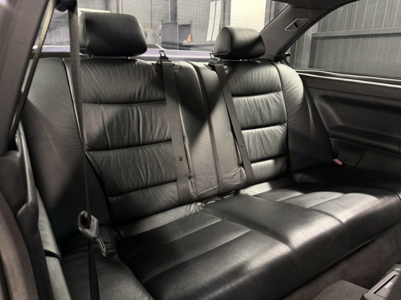 BMW SERIE 3 E36 COUPE 328 i 2.8 i 193 Cv BOITE AUTO CUIR TOIT OUVRANT ORIGINE FRANCE - Garantie 1 an