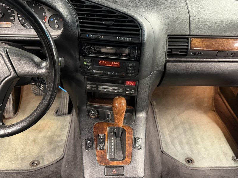 BMW SERIE 3 E36 COUPE 328 i 2.8 i 193 Cv BOITE AUTO CUIR TOIT OUVRANT ORIGINE FRANCE - Garantie 1 an