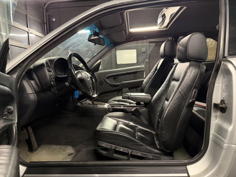 BMW SERIE 3 E36 COUPE 328 i 2.8 i 193 Cv BOITE AUTO CUIR TOIT OUVRANT ORIGINE FRANCE - Garantie 1 an