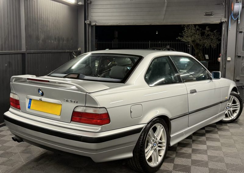 BMW SERIE 3 E36 COUPE 328 i 2.8 i 193 Cv BOITE AUTO CUIR TOIT OUVRANT ORIGINE FRANCE - Garantie 1 an
