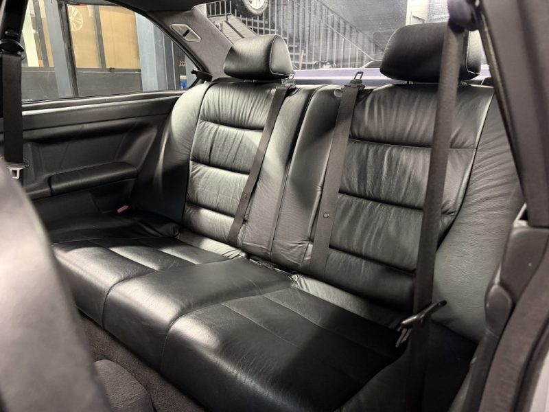 BMW SERIE 3 E36 COUPE 328 i 2.8 i 193 Cv BOITE AUTO CUIR TOIT OUVRANT ORIGINE FRANCE - Garantie 1 an