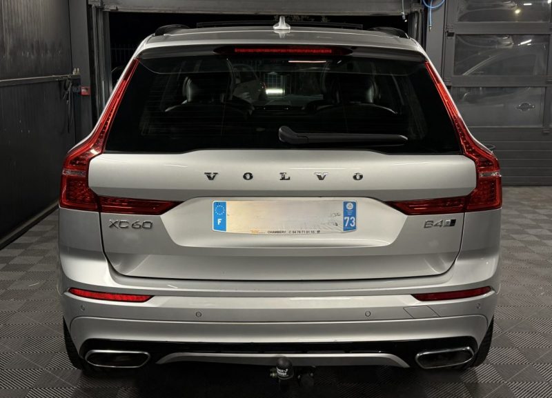 VOLVO XC60 II B4 R-DESIGN 2.0 TDi Mild Hybrid 197 Cv 4x4 BVA8 1ERE MAIN ATTELAGE - GARANTIE 1 AN