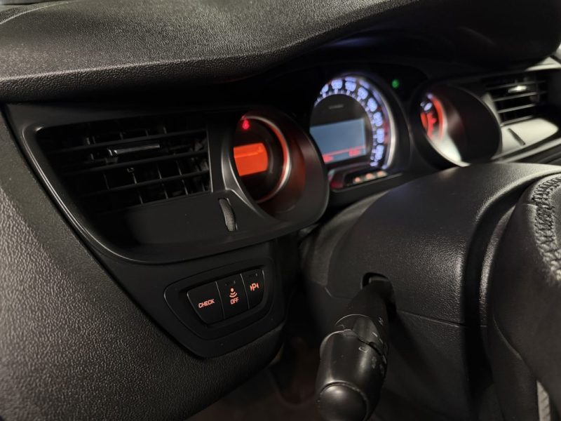 CITROEN C5 PHASE 2 EXCLUSIVE 1.6 THP 156 Cv 1ERE MAIN BOITE AUTO GPS 38 100 Kms - GARANTIE 1 AN