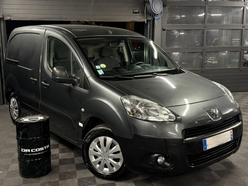PEUGEOT PARTNER II 1.6 E HDI 90 Cv BOITE AUTOMATIQUE / 3 PLACES CRIT AIR 2 - GARANTIE 1 AN
