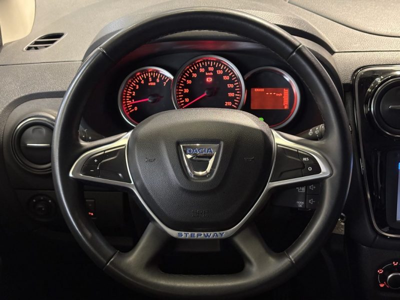 DACIA LODGY 1.5 BLUE DCI 115CH TECHROAD 7 PLACES CARPLAY / ISOFIX / BOITE 6 
