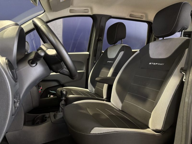 DACIA LODGY 1.5 BLUE DCI 115CH TECHROAD 7 PLACES CARPLAY / ISOFIX / BOITE 6 