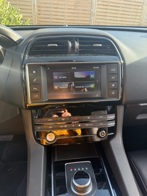 JAGUAR F-PACE 20D PURE 2018 - 56 102Kms - BVA - Premier Main - Suivit JAGUAR