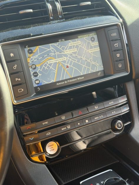 JAGUAR F-PACE 20D PURE 2018 - 56 102Kms - BVA - Premier Main - Suivit JAGUAR