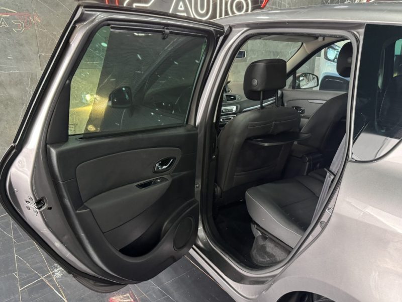 RENAULT SCENICIII 1.5 DCI 110CH LIFE 2014