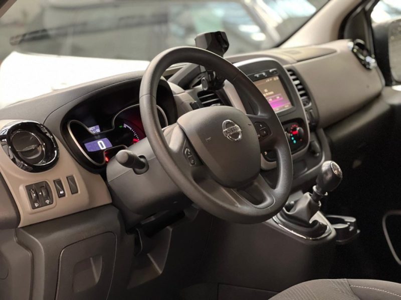 A PARTIR DE 253€/MOIS  NISSAN NV300 DCI 120CH N-CONNECTA 8 PLACE