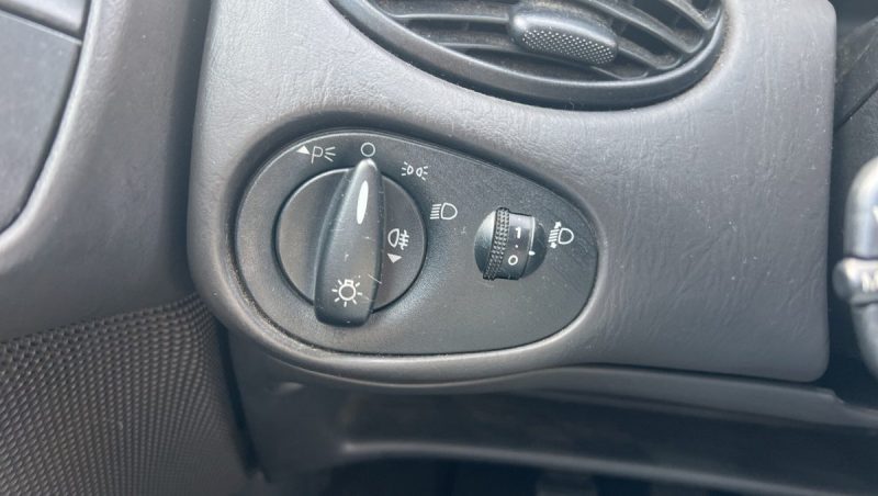 FORD FOCUS 1.8 L TDCi 100 ch