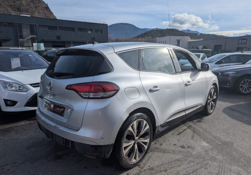 RENAULT SCENIC 1.2 TCE 130CV INTENS  
