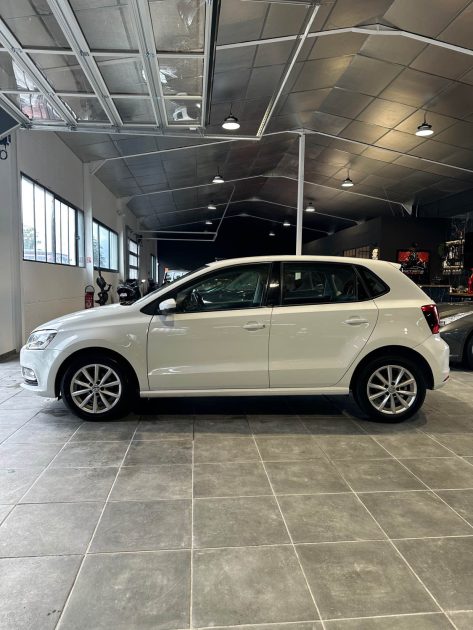 VOLKSWAGEN POLO 1.2 TSI 90CH BLUEMOTION TECHNOLOGY CONFORTLINE