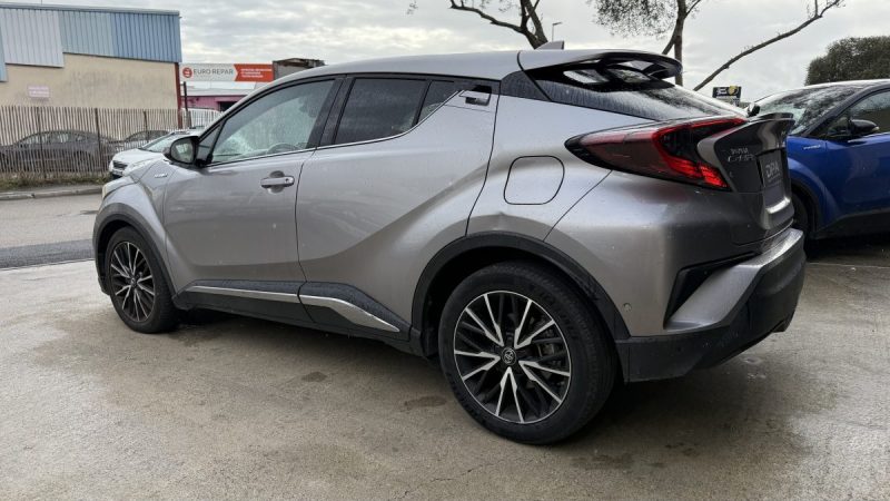 TOYOTA C-HR 122H COLLECTION 2WD 2018