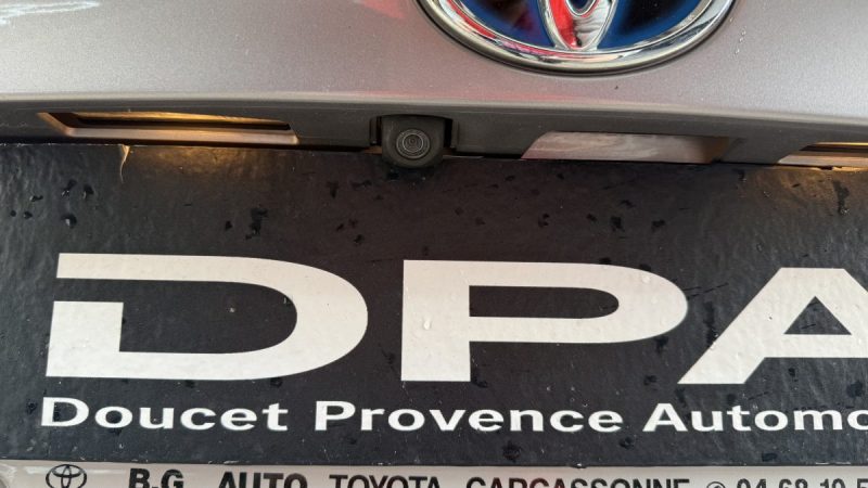 TOYOTA C-HR 122H COLLECTION 2WD 2018