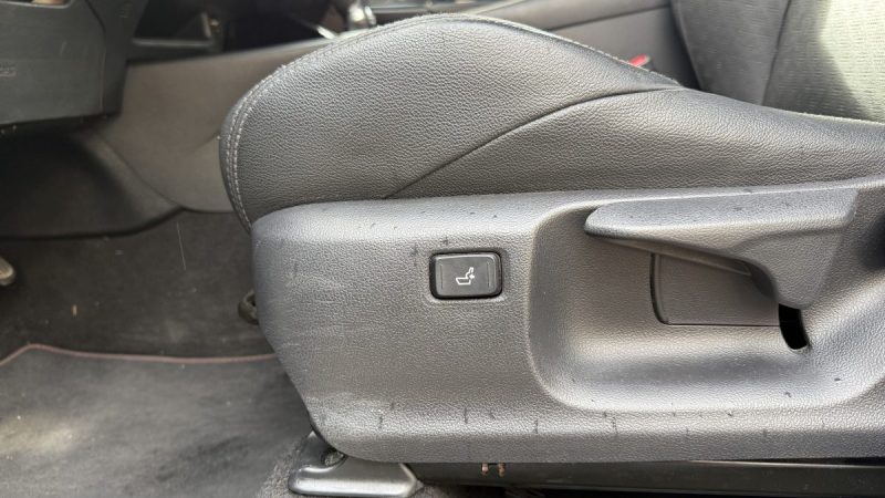 TOYOTA C-HR 122H COLLECTION 2WD 2018