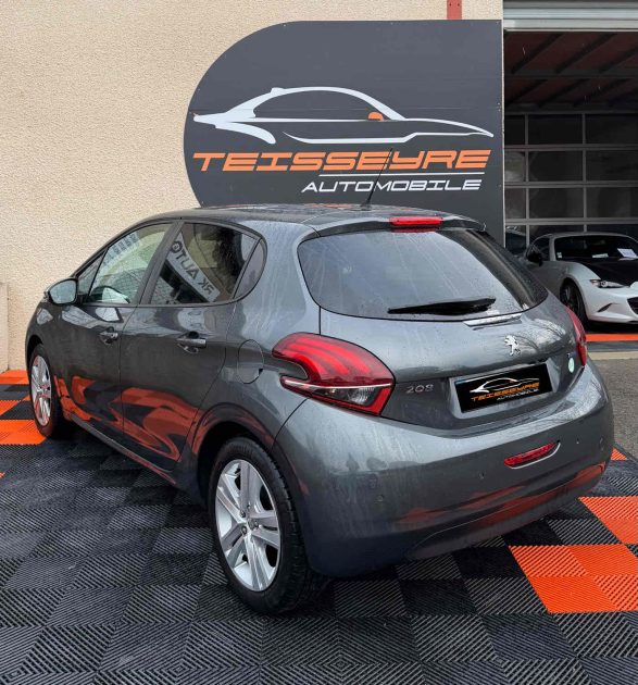 PEUGEOT 208 1.6 blueHDI 75 STYLE - 5 PORTES 