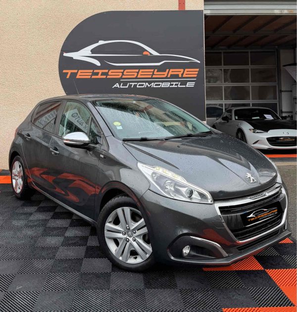 PEUGEOT 208 1.6 blueHDI 75 STYLE - 5 PORTES 